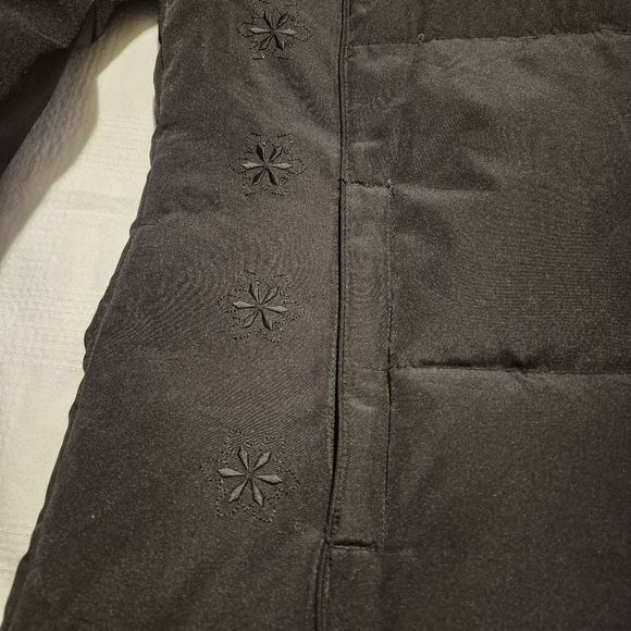 Madison & Max women's size Small black long down coat, Warm, VGUC - Picture 4 of 16